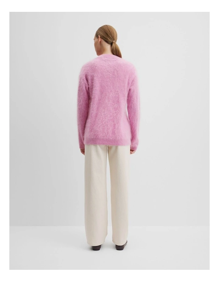 Cashmere V-neck Knit in Orchid Pink image 4