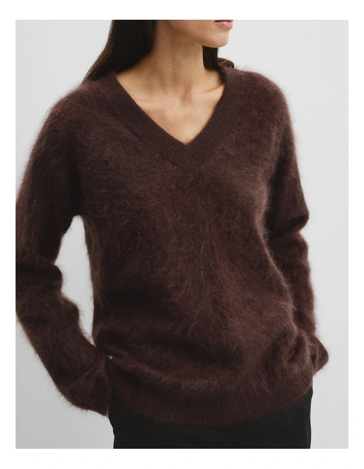 Cashmere V-neck Knit in Cocoa Bean image 3