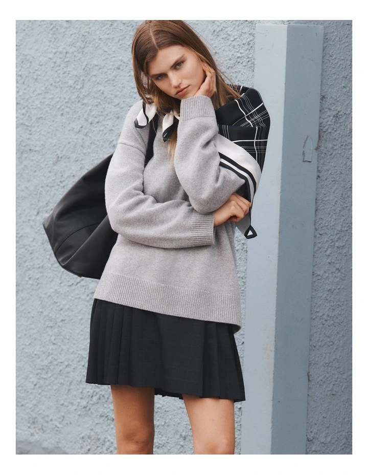 Extrafine Merino Longline V-neck Neck Knit in Grey Marle image 2