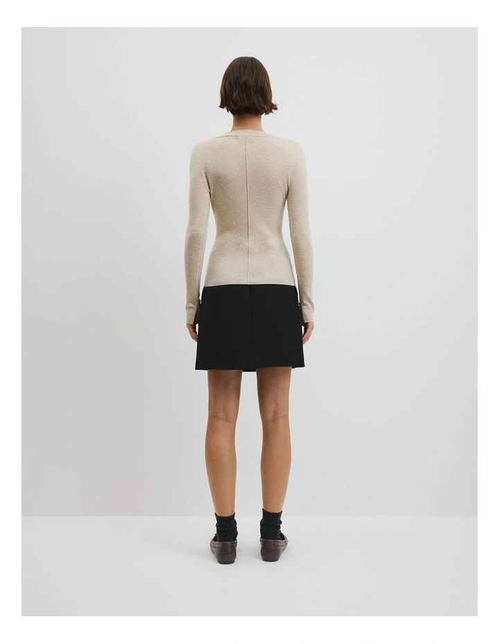 Wool Silk V-neck Neck in Desert Sand Marle image 4