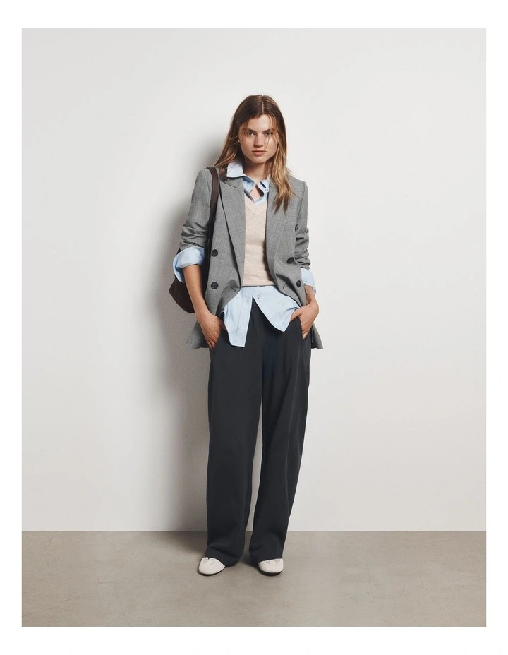 Barrel Leg Track Pant in Dark Charcoal image 2