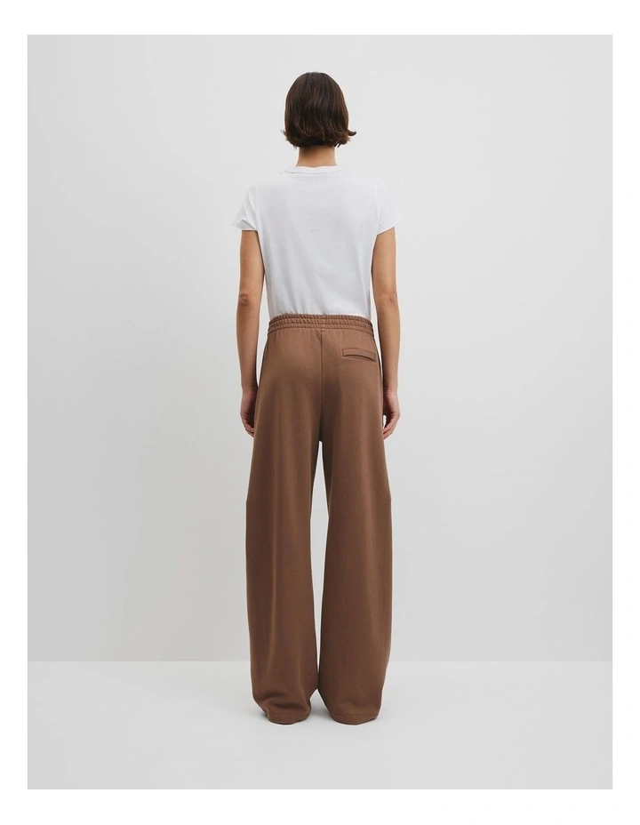 Barrel Leg Track Pant in Dark Camel image 4