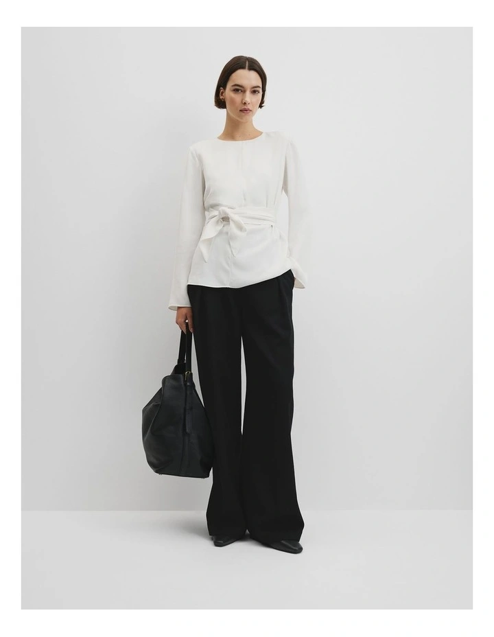 Twist Long Sleeve Blouse in Cream image 4