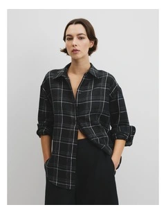 Organically Grown Linen Relaxed Fit Long Sleeve Check Shirt in Black Check