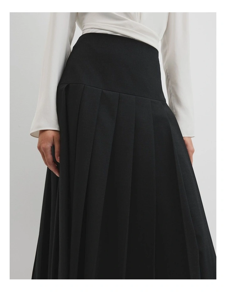 Pleated Skirt in Dark Charcoal image 4