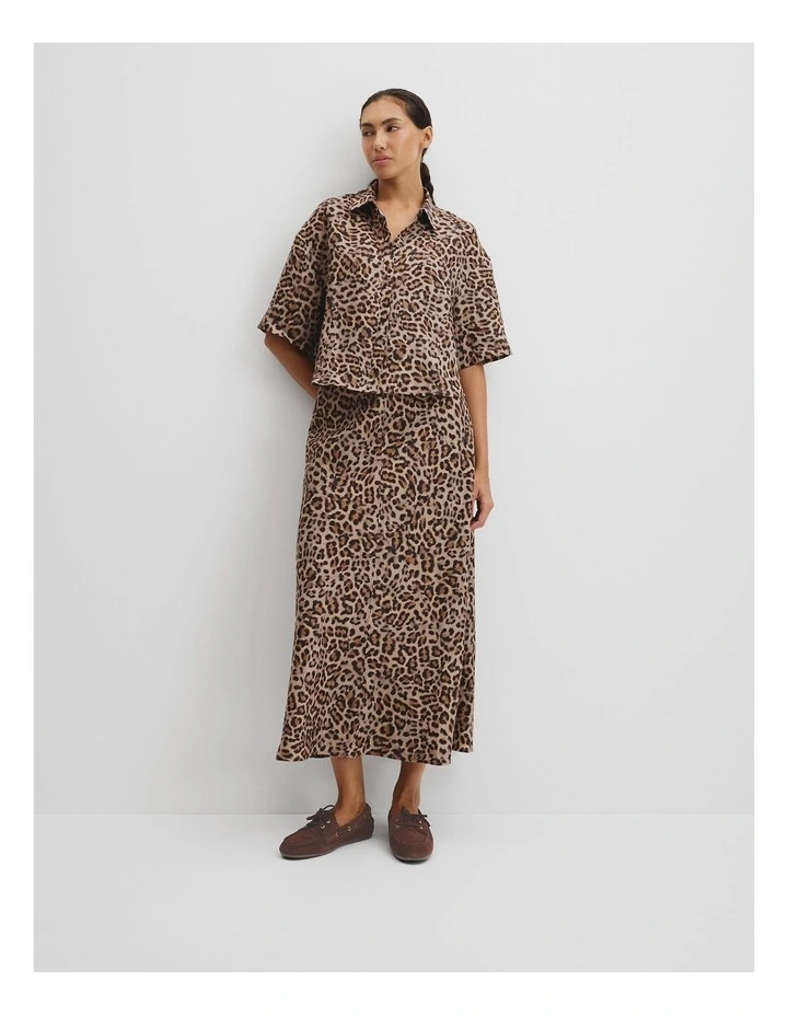 Organically Grown Linen Print Pull On Midi Skirt in Leopard image 1