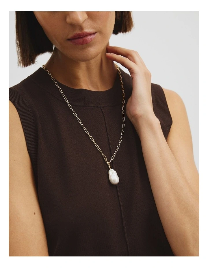 Lila Freshwater Pearl Long Necklace in Gold image 2