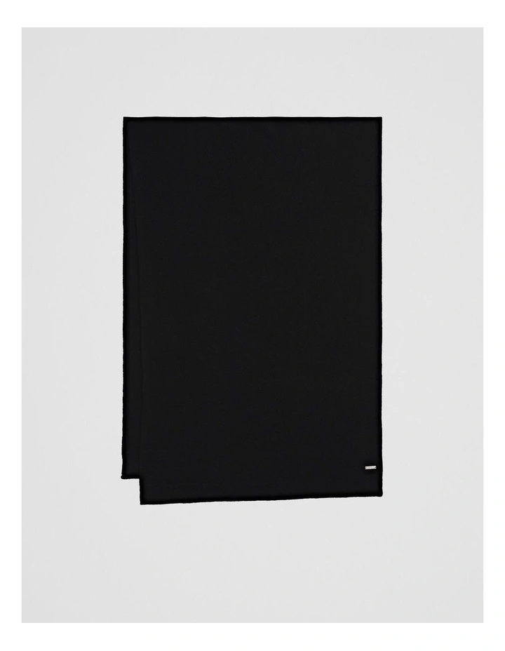Cashmere Scarf in Black image 1