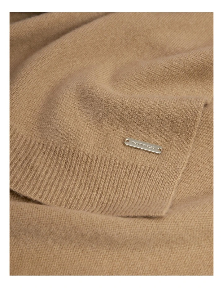 Cashmere Scarf in Camel image 3