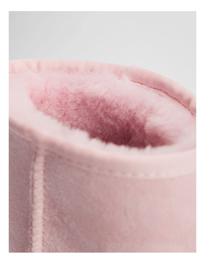 Australian Made Cr Low Sheepskin Boot in Ice Pink image 4