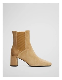 Hazel Boot in Camel