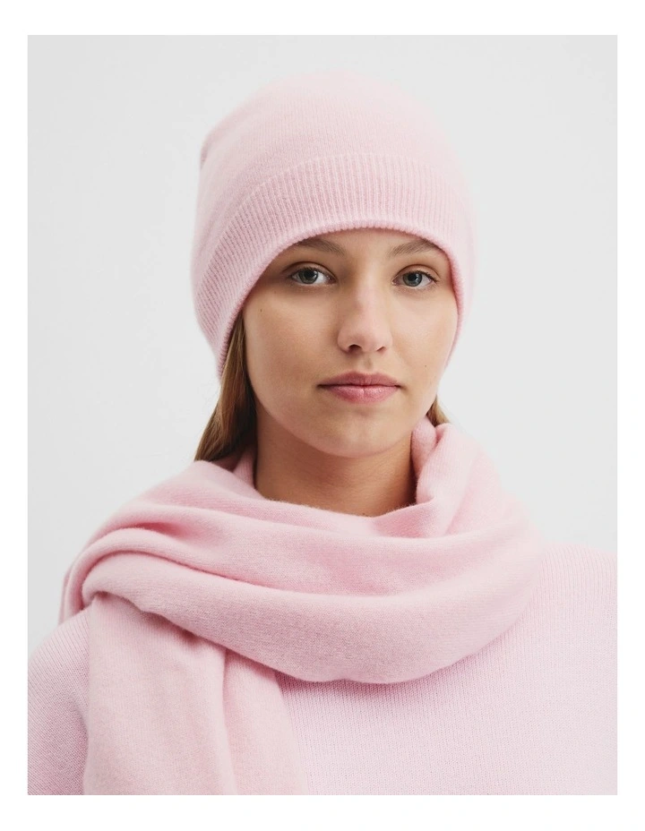 Cashmere Beanie in Ice Pink image 2
