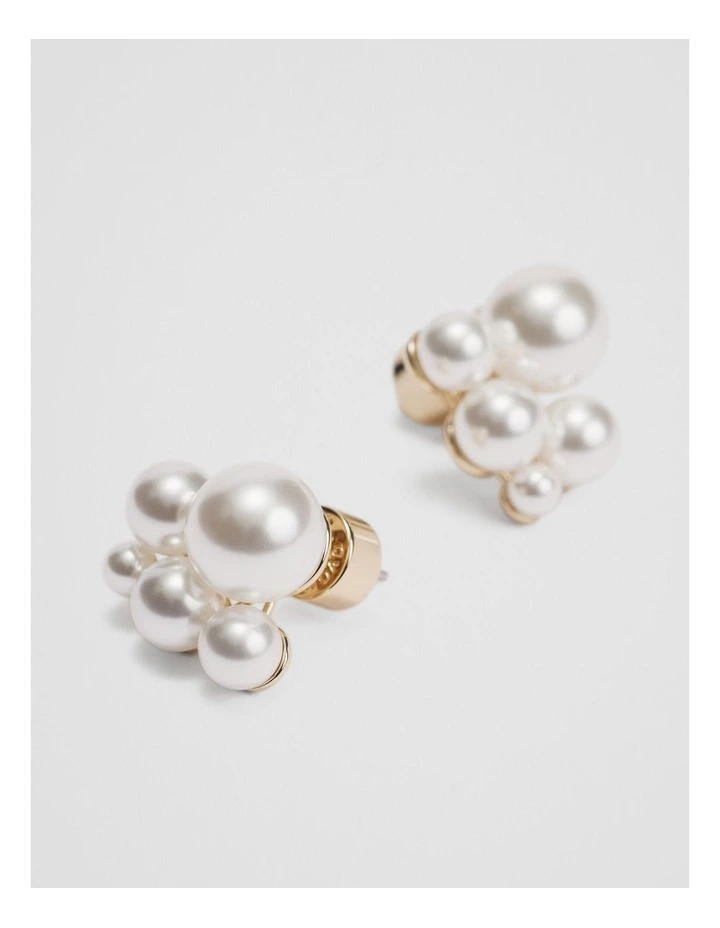 Ariel Pearl Stud Earring in Gold image 3
