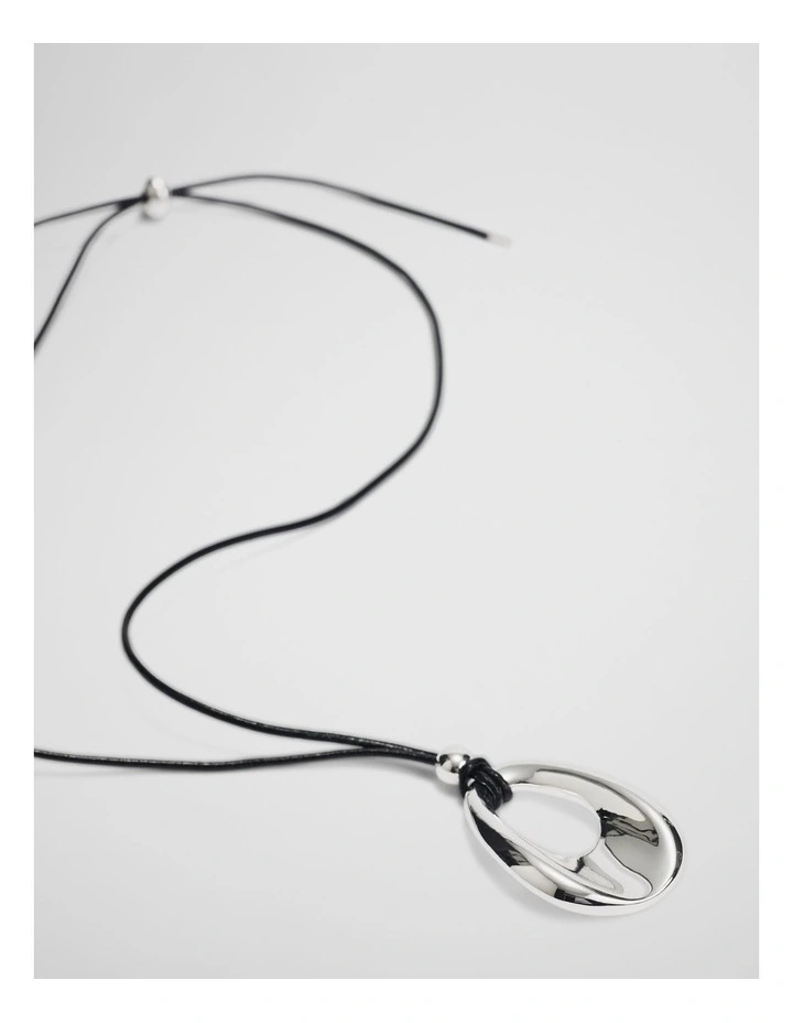 Pia Necklace in Silver image 3