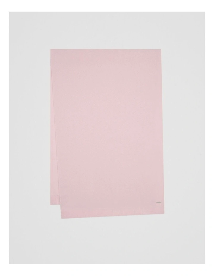 Cashmere Scarf in Ice Pink image 1