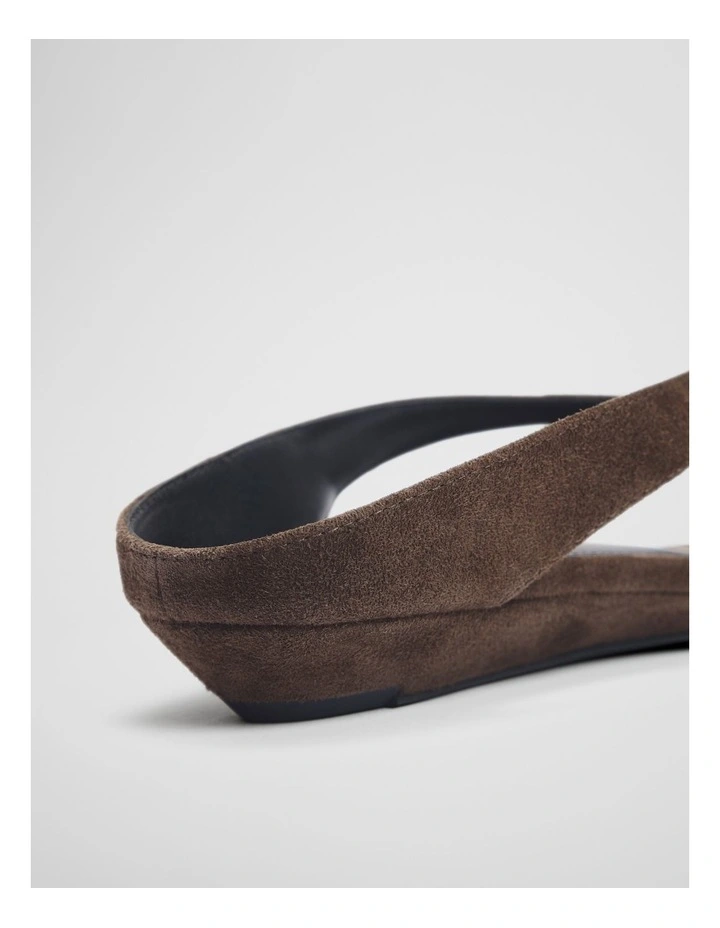 Tatum Thong in Espresso image 4