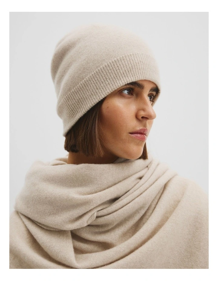 Cashmere Beanie in Sandshell Marle image 2