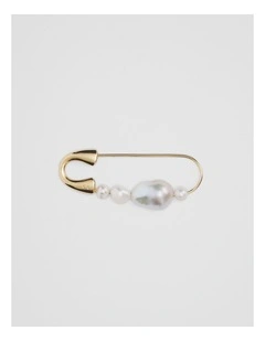 Lila Freshwater Pearl Brooch in Gold