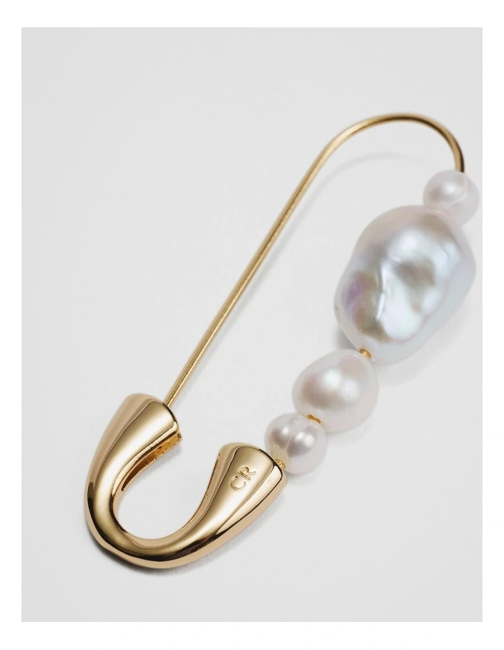 Lila Freshwater Pearl Brooch in Gold image 4