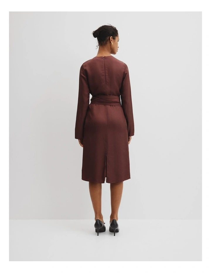 Twist Waist Dress in Light Umber image 4