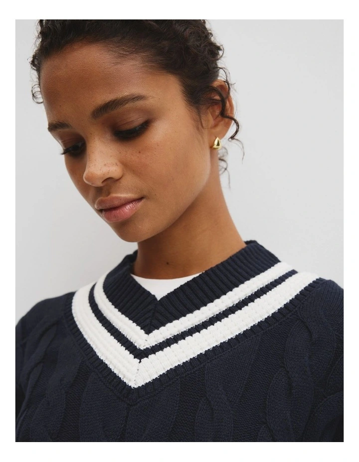 V-neck Cable Knit in Eclipse Navy image 3