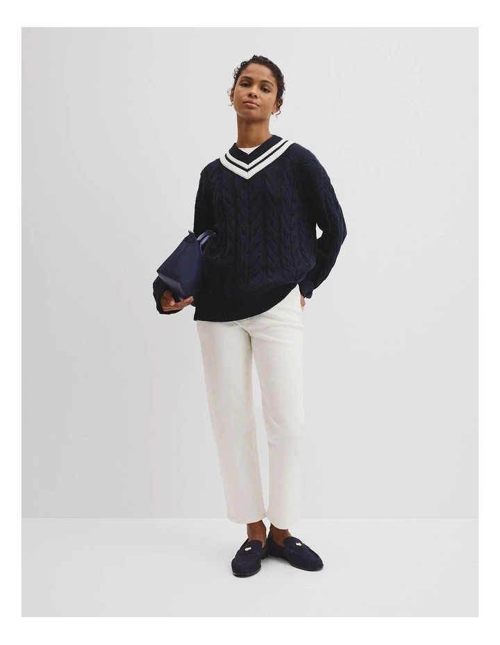 V-neck Cable Knit in Eclipse Navy image 4