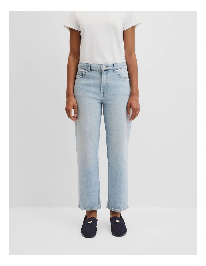 Classic Straight Jean in Aged Soft Wash image 2