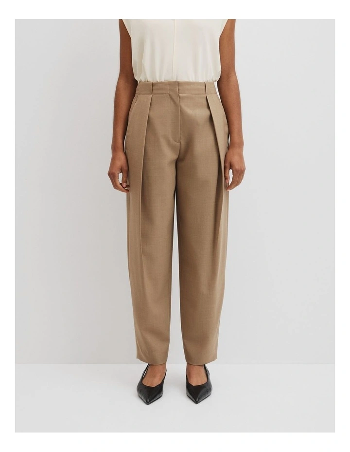 Tailored Barrel Pant in Birch image 3