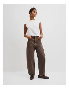 Barrel Jean in Chocolate