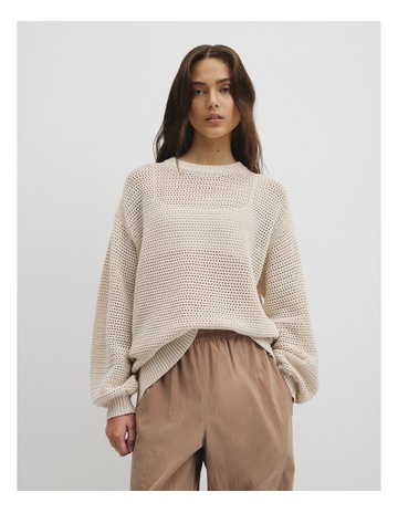 Almond colour