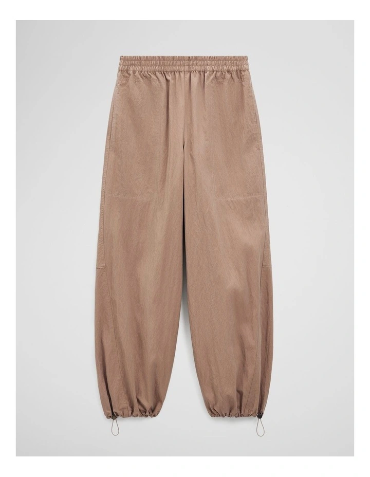 Parachute Pull-on Pant in Bark image 2