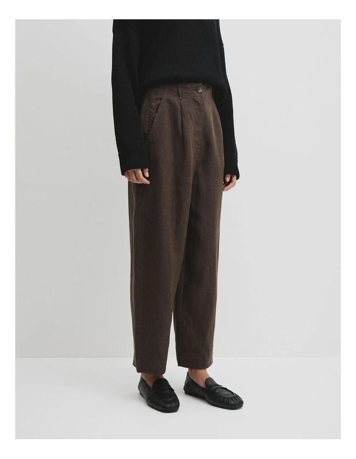 Tapered Linen Pant in Ganache image 4