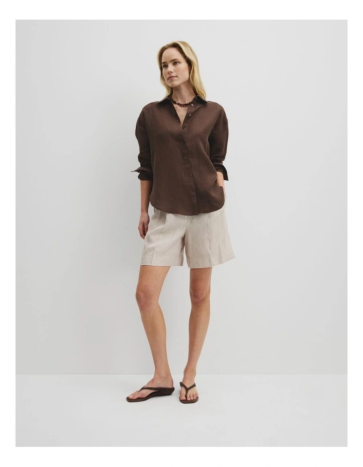 Oversized Linen Shirt in Cocoa image 3