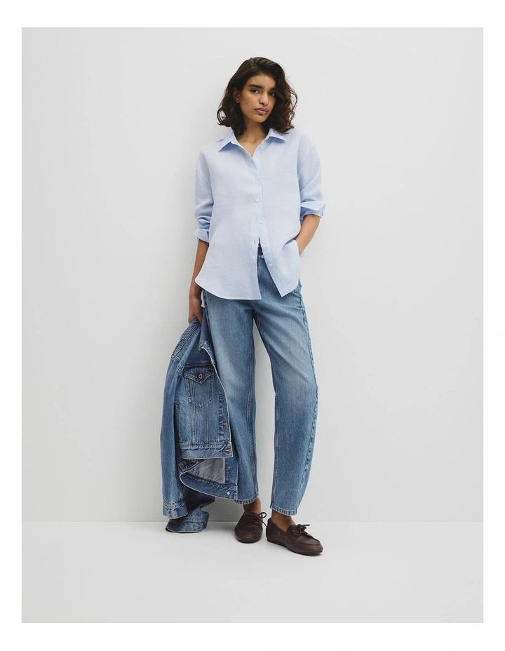 Oversized Linen Shirt in Chambray Blue image 4