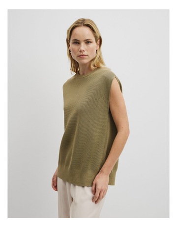 Pistachio colour