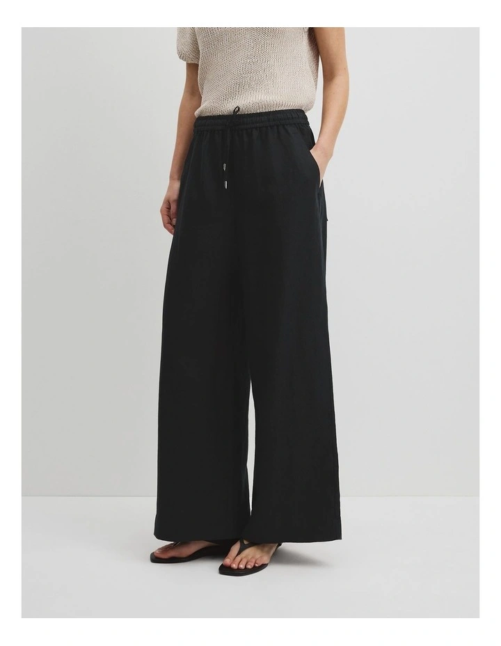 Pull-on Linen Pant in Black image 3