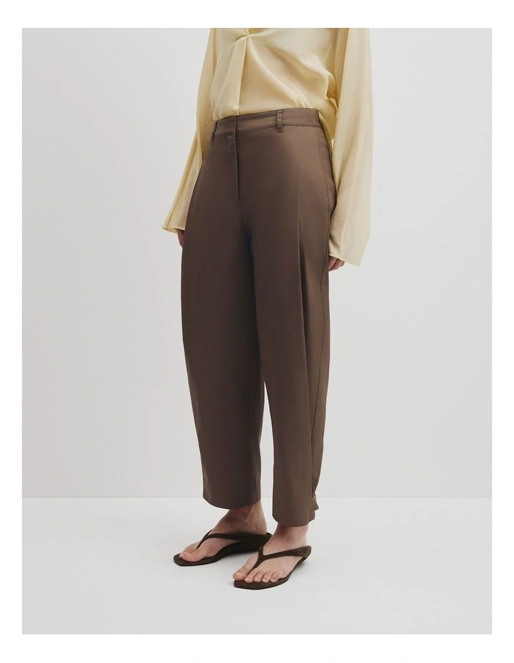 Tapered Barrel Pant in Carob image 4