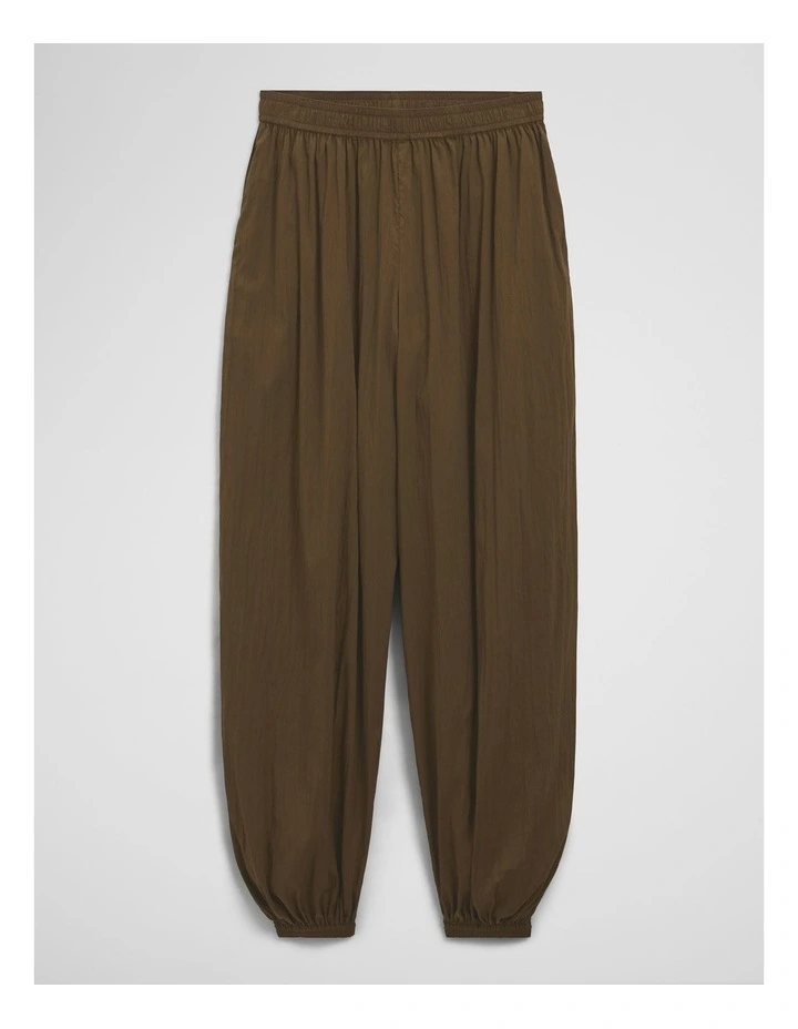 Balloon Pant in Deep Khaki image 2