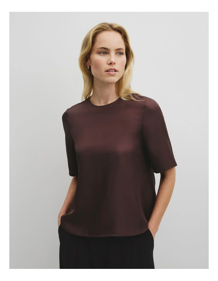 Silk T-shirt in Claret image 1