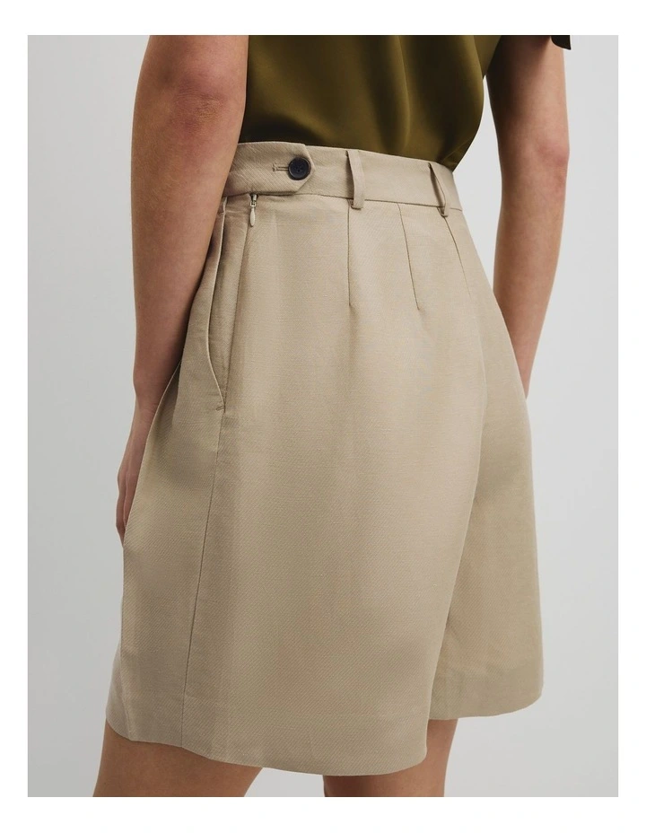 Twill Suit Short in Mossy Sand image 3
