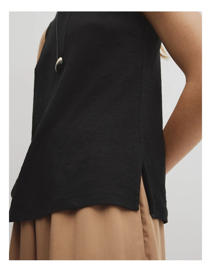 Linen Boat Neck Tank in Black image 3