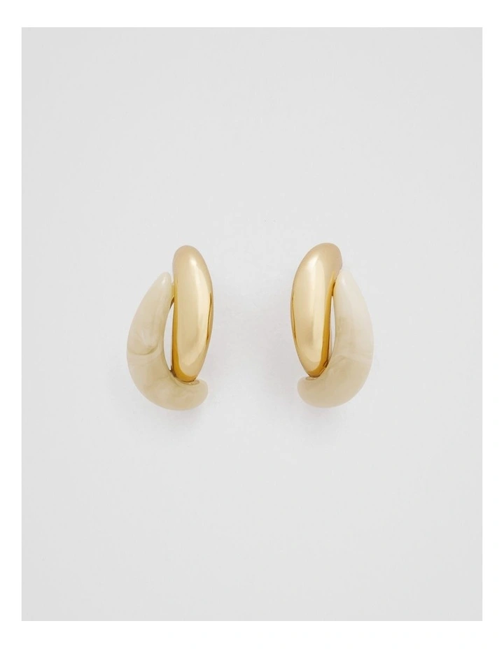 Pia Earring in Gold image 1