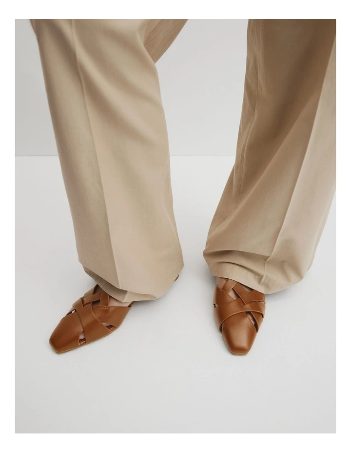 Mila Flat in Tan image 2