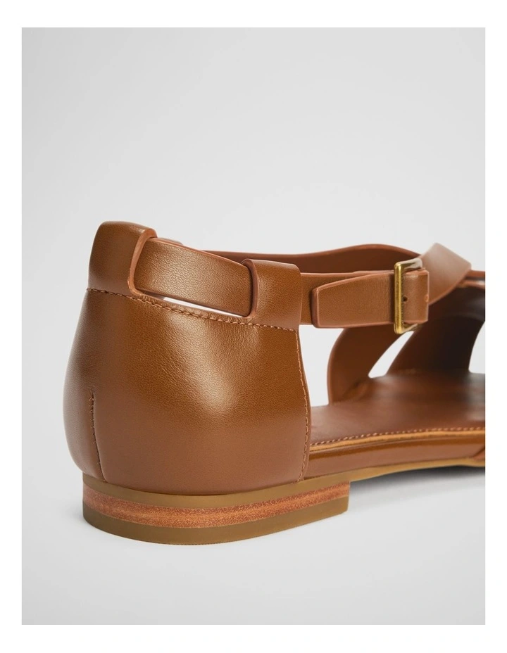 Mila Flat in Tan image 3