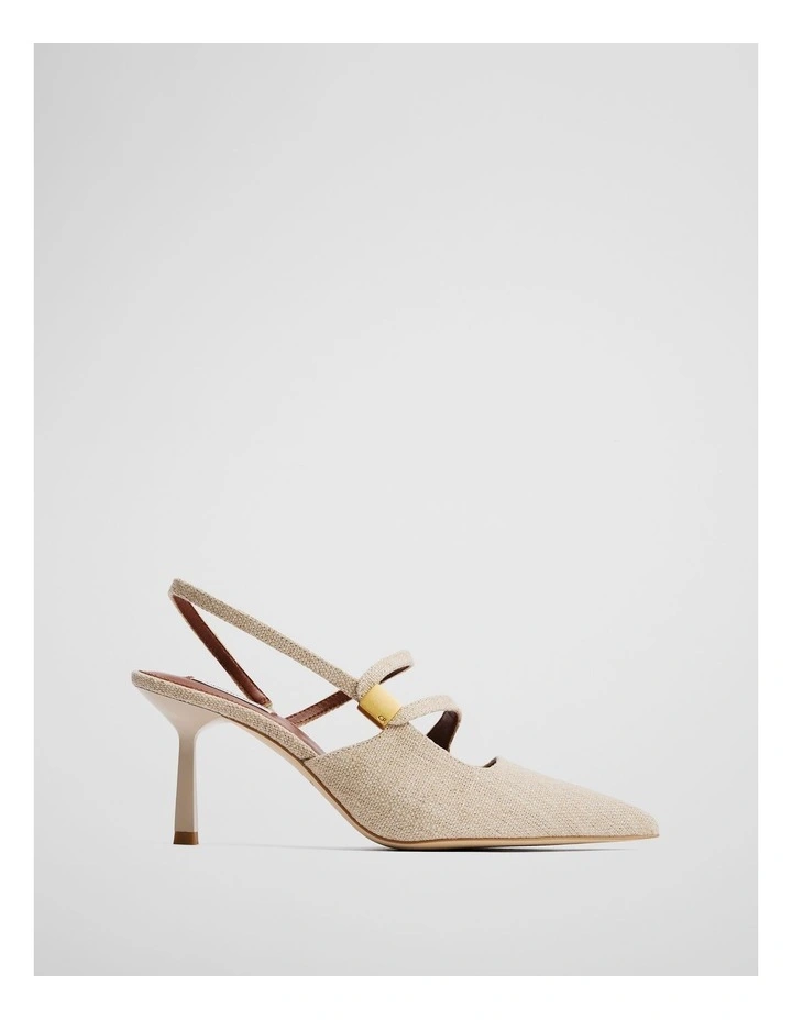 Eliza Heel in Natural image 1