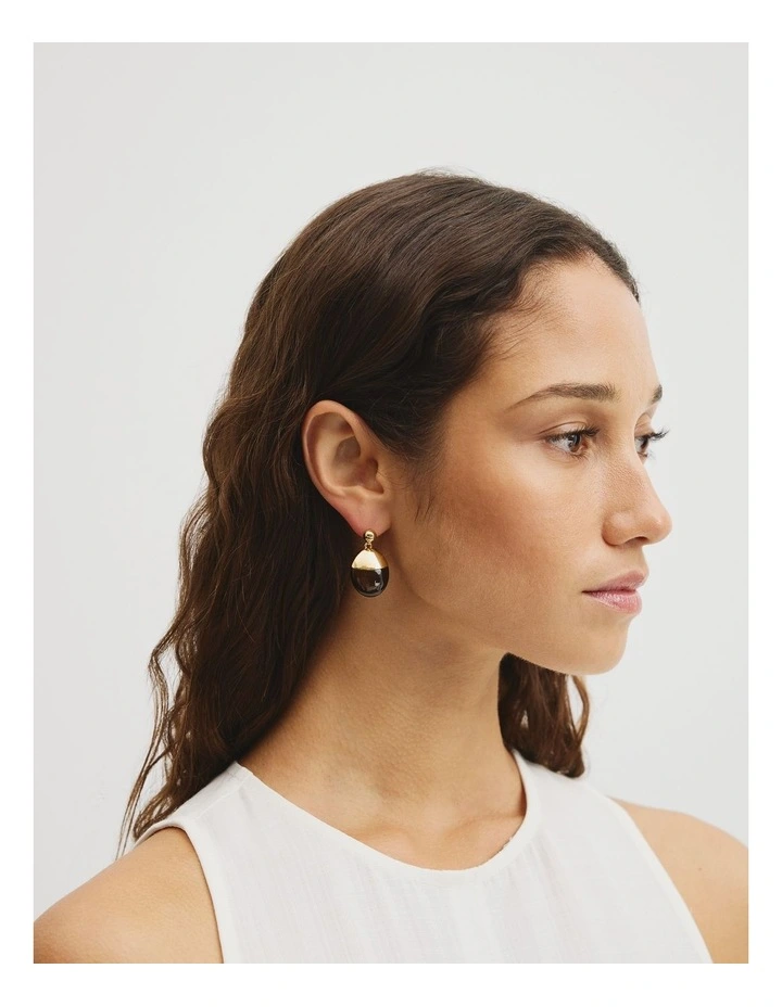 Ora Earring in Mocha image 2