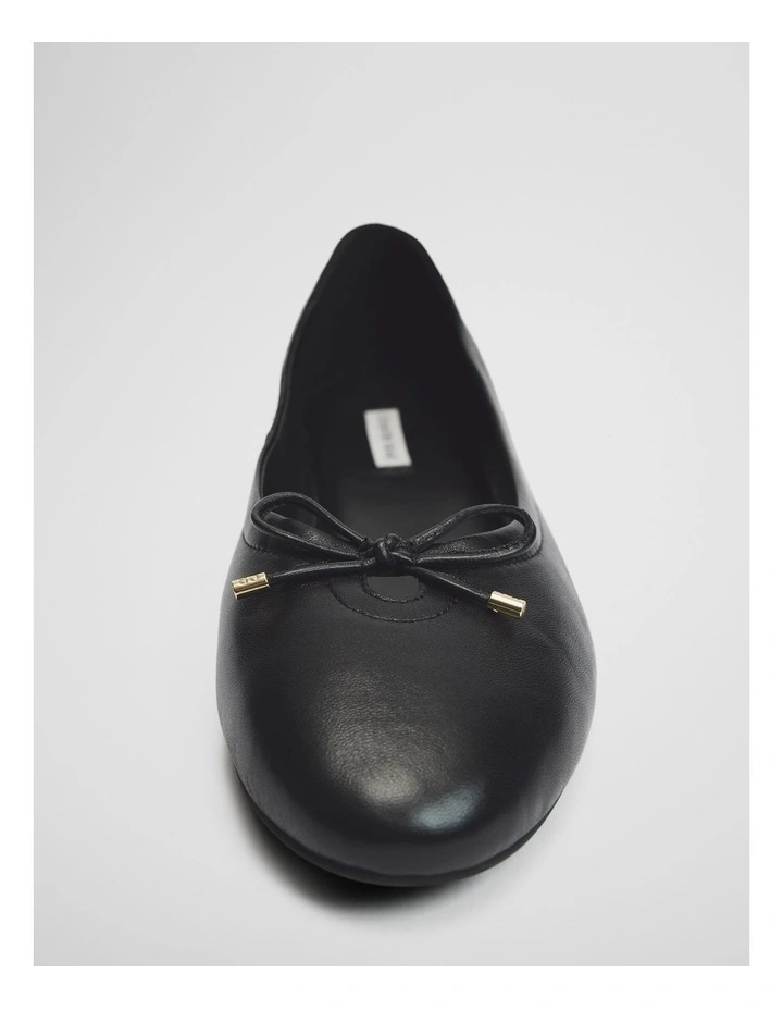 Bianca Ballet in Black image 3