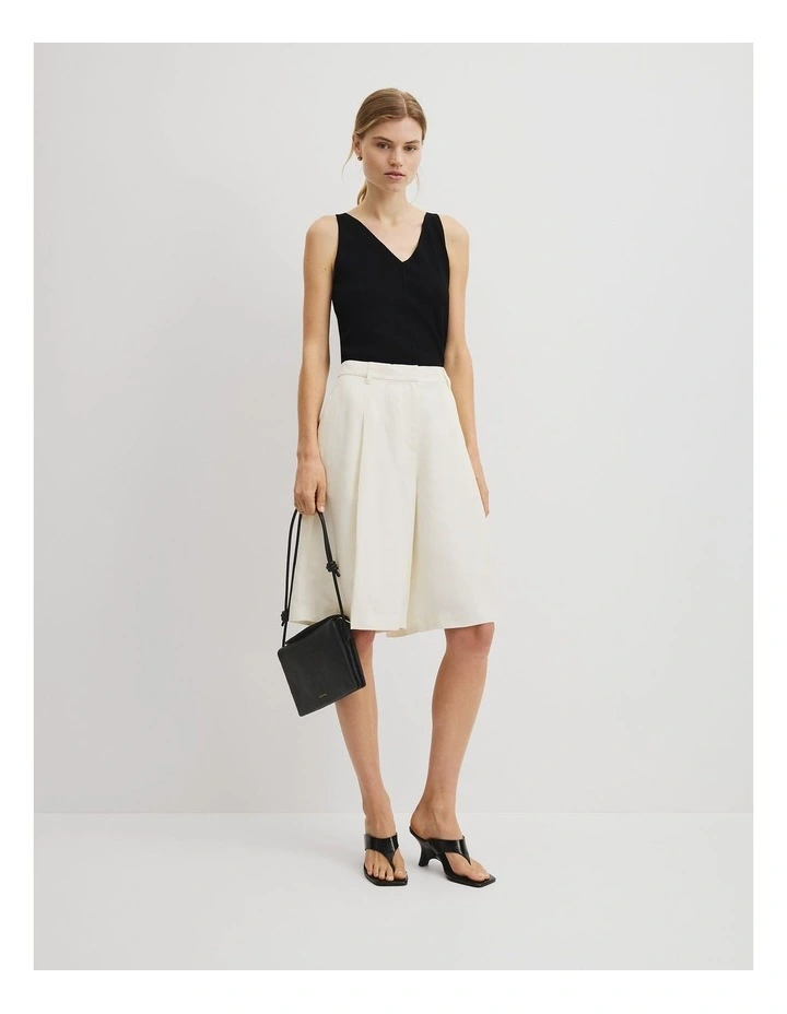 V-neck Rib Detail Knit Tank in Black image 4