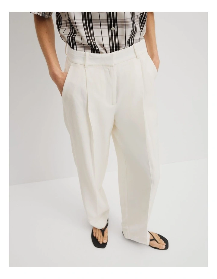 Pleat Front Pant in French Vanilla image 4