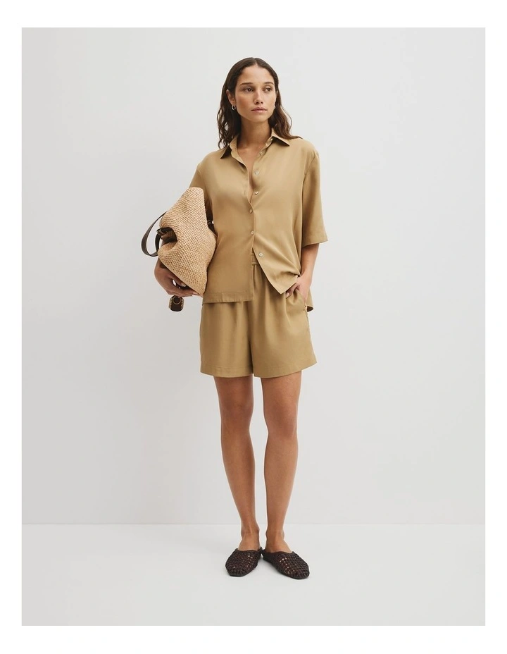 Fluid Short Sleeve Shirt in Golden Husk image 4